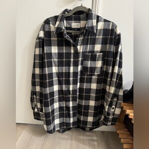 Universal Thread women’s oversized flannel Medium like new